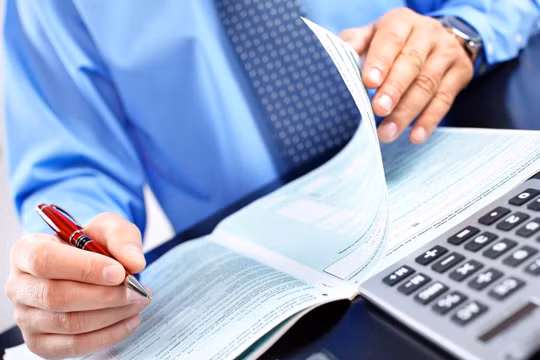 Kế toán bán hàng có vai trò đặc biệt quan trọng trong hoạt động của mọi doanh nghiệp thương mại. (Ảnh: St)