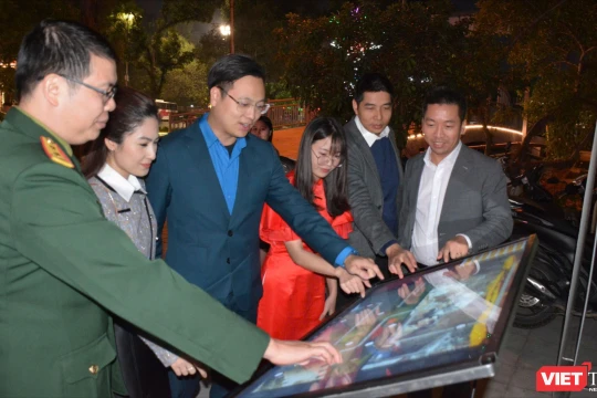 Mỗi sự kiện lịch sử được tái hiện sống động và chi tiết nhờ công nghệ VR 360 hiện đại.