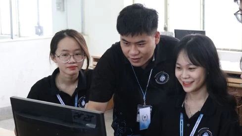 học viên Học viện Công nghệ Bưu chính Viễn thông