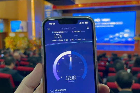 VinaPhone chú trọng phát triển 5G tại các khu vực trọng điểm về kinh tế xã hội, cung cấp dịch vụ không kèm điều kiện đăng ký gói cước mới.