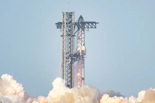 Một chuyến bay thử nghiệm của SpaceX Ảnh: BGR.