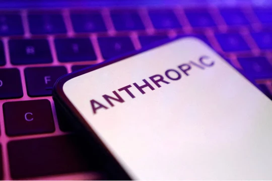 Anthorpic sẽ sớm hợp tác cùng Microsoft. Ảnh: Reuters.