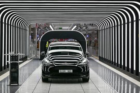 Tesla đang phải đối mặt với áp lực doanh số. Ảnh: Reuters.