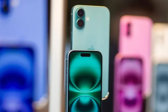 Mẫu iPhone 16e đang ghi nhận thành công vượt xa iPhone SE. Ảnh: BGR.