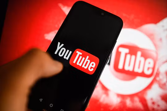 Google đã công bố tính năng "tặng quà" mới trên YouTube tương tự như TikTok. Ảnh: Business Insider.