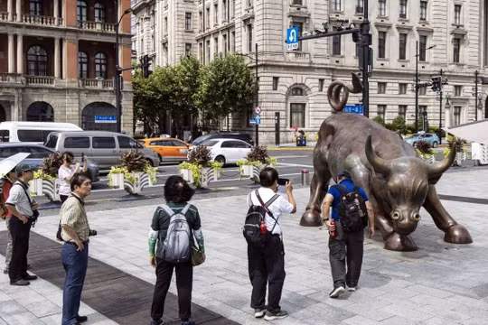 Thị trường chứng khoán Trung Quốc đang chứng kiến đợt tăng giá đầu tiên trong kỷ nguyên chia sẻ video ngắn phổ biến trên mạng xã hội (Ảnh: SCMP)