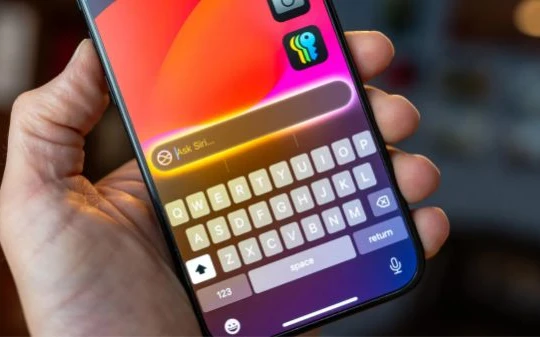 Tính năng truy vấn tích hợp AI mới trên iPhone. Ảnh: ZD Net.