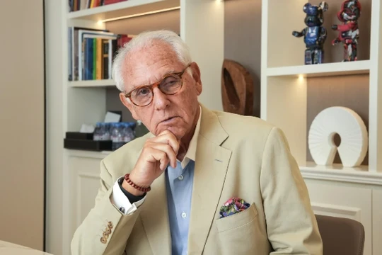 Neal Kassell, một bác sĩ phẫu thuật thần kinh, là người sáng lập và chủ tịch của Focused Ultrasound Foundation có trụ sở tại Hoa Kỳ (Ảnh: SCMP)