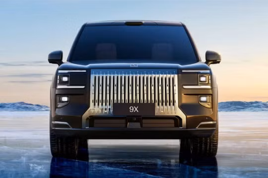 Mẫu xe hybrid đầu tiên của Zeekr, SUV 9X, đã được ra mắt tại Triển lãm ô tô Thượng Hải. Ảnh: SCMP.