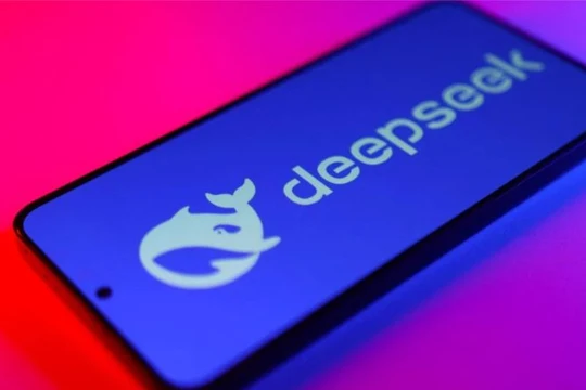 Tencent tích hợp DeepSeek vào ứng dụng của mình. Ảnh: SCMP.