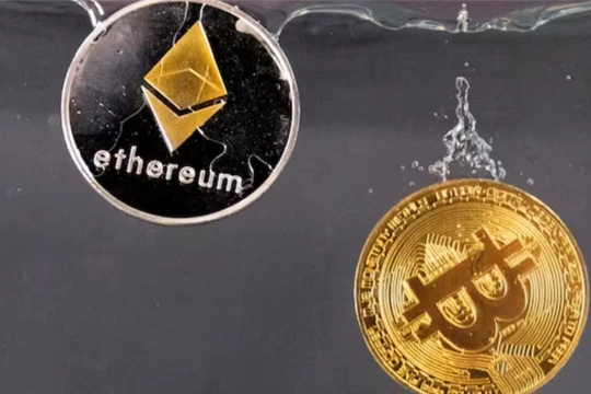 XRP, SOL, ADA, Bitcoin và Ether sẽ là những đồng tiền được đưa vào "kho bạc số" của Mỹ. Ảnh: Reuters.