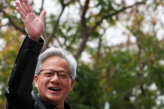 Hình ảnh CEO của Nvidia Jensen Huang tham dự lễ khai trương nhà máy của Siliconware Precision Industries tại Đài Loan, Trung Quốc. Ảnh: SCMP.