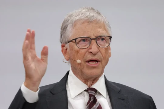 Bill Gates đã chia sẻ ba mối quan tâm chính của mình về AI trong một tập podcast gần đây (Ảnh: Business Insider)