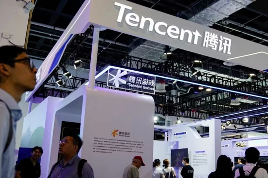 Tencent có thể tận dụng danh mục dịch vụ Internet phong phú của mình, bao gồm cả WeChat tại thị trường mới. Ảnh: Nikkei Asia.