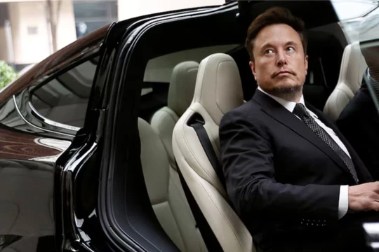 Tesla cung cấp gói lương trị giá 1000 tỷ USD cho Musk. Ảnh: Reuters.