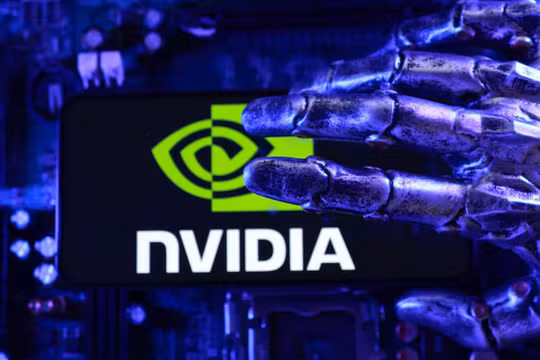 Trung Quốc đang tăng cường đào tạo mô hình AI tại nước ngoài. Ảnh: Reuters.