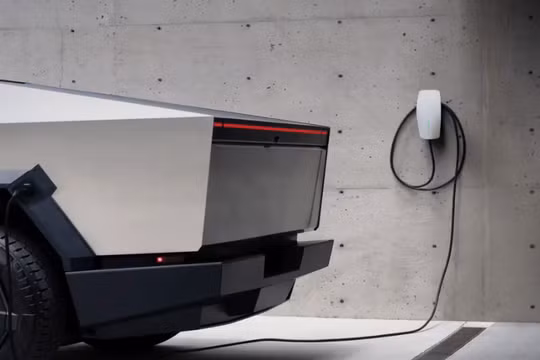 Tesla sẽ sớm loại bỏ tất cả các bộ phận có nguồn gốc từ Trung Quốc. Ảnh: Interesting Engineering.