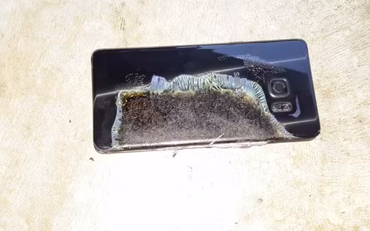 Samsung Galaxy Note 7 cháy không phải do pin?