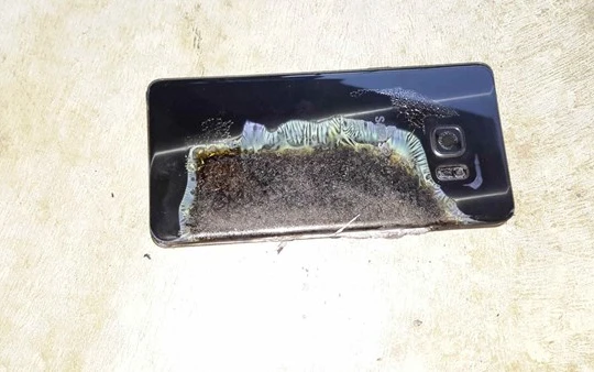 Samsung Galaxy Note 7 cháy không phải do pin?