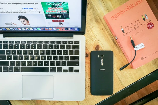 Trên tay Zenfone Go TV bắt sóng truyền hình trực tiếp