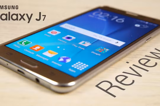 Samsung Galaxy J7 2017 lộ cấu hình