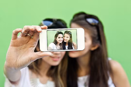 Nguy cơ lộ thông tin cá nhân vì... tự sướng