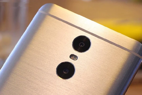 Xiaomi Redmi Pro 2: camera kép, pin 4.500mAh, giá 5,2 triệu