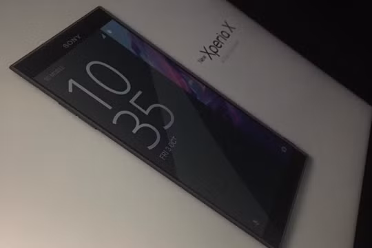 Smartphone cao cấp Xperia X 2017 lộ diện