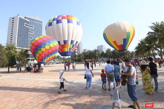 Lễ hội khinh khí cầu Đà Nẵng, một trong những sản phẩm du lịch thu hút du khách đến Đà Nẵng