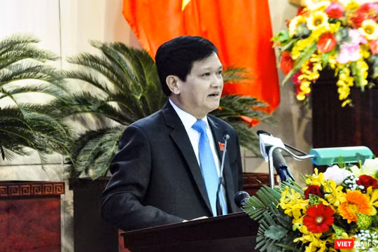 Ông Nguyễn Nho Trung - Chủ tịch HĐND TP Đà Nẵng phát biểu tại kỳ họp thứ 12 HĐND TP Đà Nẵng khóa IX
