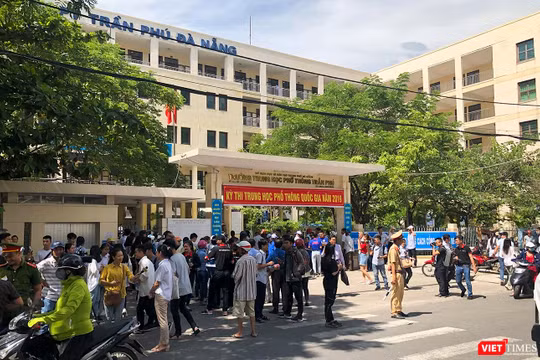 Theo Sở GD-ĐT TP Đà Nẵng, kỳ thi tốt nghiệp THPT quốc gia năm 2019 diễn ra trên địa bàn đã kết thúc thành công bằng kết quả an toàn, nghiêm túc và đúng Quy chế.