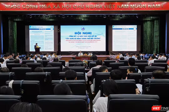 Sáng ngày 5/6, UBND TP Đà Nẵng đã tổ chức Hội nghị Tổng kết 10 năm thực hiện Đề án “Xây dựng Đà Nẵng - Thành phố Môi trường” nhằm rà soát, đánh giá những thành tựu và hạn chế trong quá trình thực hiện Đề án.