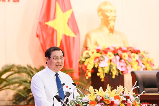 Ông Huỳnh Đức Thơ-Chủ tịch UBND TP Đà Nẵng tại phát biểu tiếp thu và giải trình các nội dung qua thẩm tra của các Ban HĐND TP và nội dung việc thảo luận, chất vấn, trả lời chất vấn tại kỳ họp thứ 11 HĐND TP Đà Nẵng khóa IX diễn ra hôm 11/7.