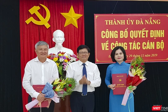 Bà Lê Thị Mỹ Hạnh và ông Trần Thanh Vân tại buổi công bố quyết định bổ nhiệm