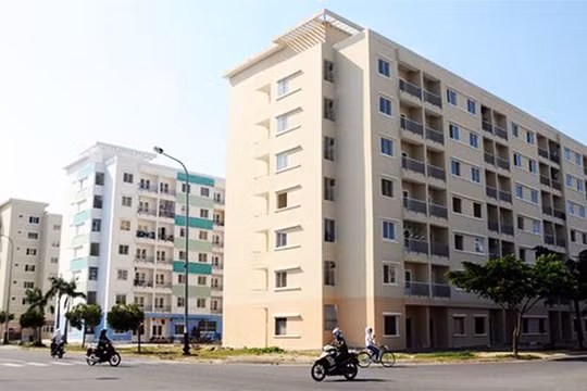 Gần 10 năm nay, Công ty Vicoland vẫn chưa hoàn thành việc giao trả sổ cho người dân mua chung cư thu nhập thấp do công ty này làm chủ đầu tư.