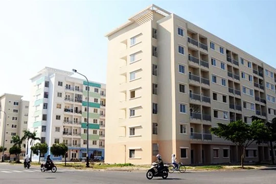 Gần 10 năm nay, Công ty Vicoland vẫn chưa hoàn thành việc giao trả sổ cho người dân mua chung cư thu nhập thấp do công ty này làm chủ đầu tư.