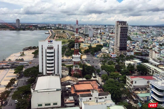 Cấp ủy và UBKT các cấp quận Hải Châu đã thi hành kỷ luật 24 đảng viên bằng các hình thức khiển trách, cảnh cáo, cách chức và khai trừ ra khỏi Đảng.