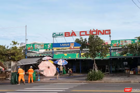 Đà Nẵng siết chặt quản lý xả thải ở các cơ sở kinh doanh ăn uống ven biển