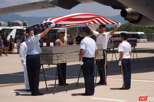Lễ trao trả và hồi hương hài cốt quân nhân Mỹ lần thứ 151 diễn ra tại sân bay Đà Nẵng