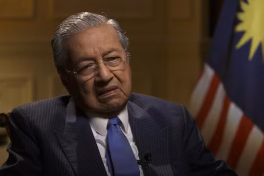 Thủ tướng đương nhiệm của Malaysia, Mahathir Mohamad yêu cầu bãi bỏ luật chống tin tức giả mạo (ảnh: CNN)