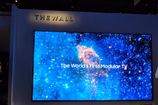 Mẫu TV "The Wall" được Samsung giới thiệu tại CES 2018 là TV màn hình MicroLED đầu tiên trên thế giới. (Nguồn: Tech We Like)