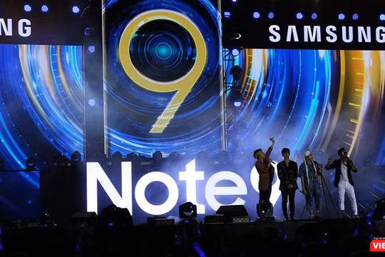 Đêm nhạc ra mắt Note 9 tại Hà Nội