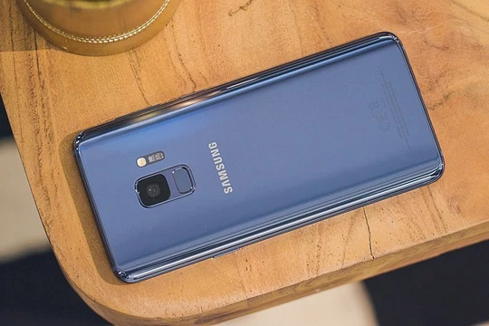 Thiết kế đẹp chỉ là một trong nhiều ưu điểm của Galaxy S9. Nguồn: Android Pit