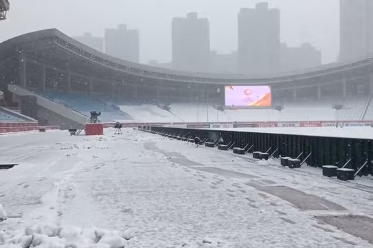 Cổ động viên Việt Nam đang cực kỳ lo lắng cho thể trạng của tuyển thủ của U23 Việt Nam