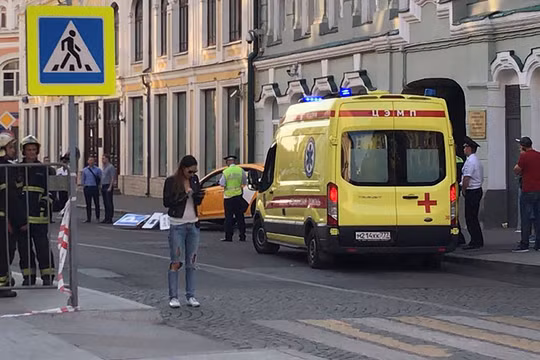 Hiện trường vụ tai nạn tại Moscow, Nga. Ảnh: Reuters