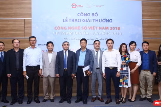 Họp báo Lễ trao giải thưởng Công nghệ số Việt Nam (VDA) 2018 