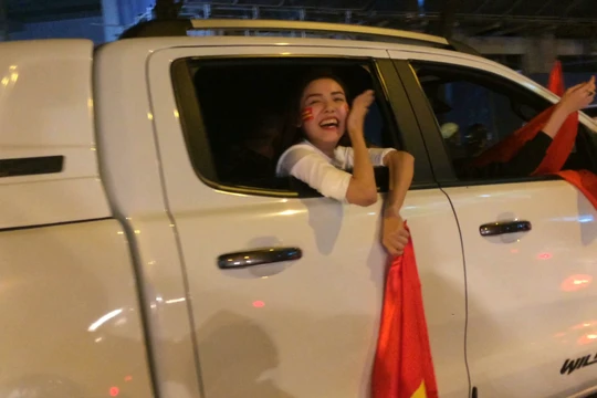 Người hâm mộ đã có một đêm không ngủ với đội tuyển U-23 Việt Nam