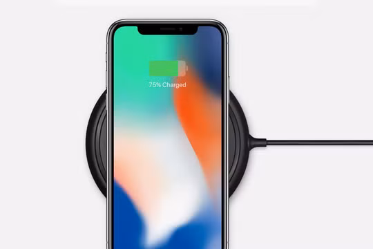 Sạc nhanh và sạc không dây sẽ làm giảm tuổi thọ của pin nhanh hơn dự kiến. Nguồn: Wired