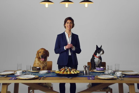 Giáo sư Joelle Pineau hiện đang là trưởng phòng thí nghiệm AI của Facebook tại Montreal, Canada. Nguồn: NY Times