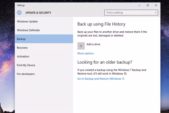 Tính năng "Backup & Restore" của Windows 10 cho phép khôi phục hệ thống gặp trục trặc chỉ trong nháy mắt. Nguồn: Tech Advisor